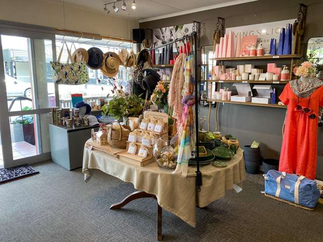 Shop 1/44 Commercial Street Takaka_3