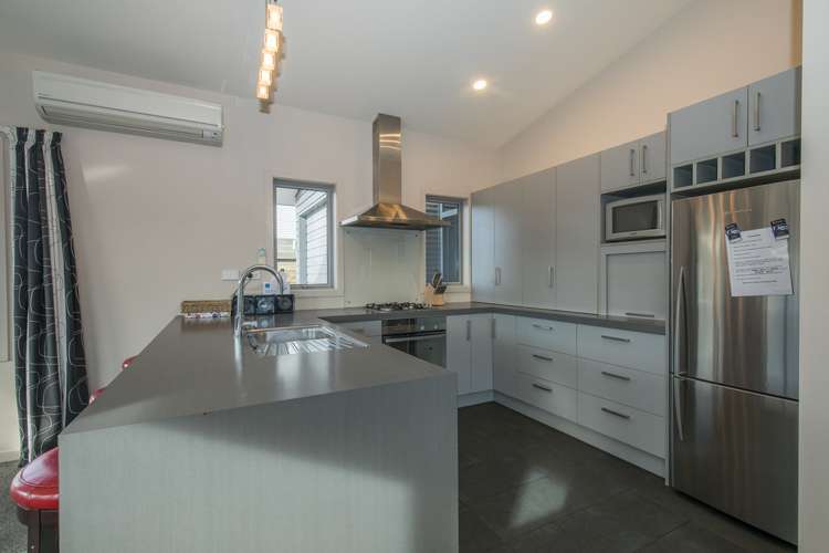 187 Aubrey Road Wanaka_8