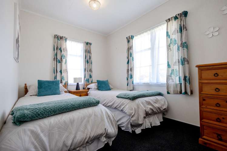 37 Firth Street Cobden_21