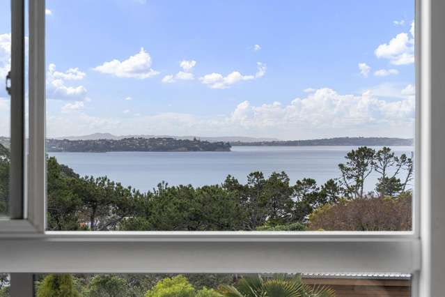 Fabulous Family Home but Too Big for Two!
