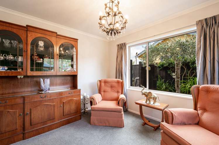 6 Kingsford Drive Stoke_14