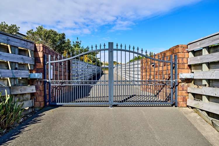 147 Bing Lucas Drive Tawa_24