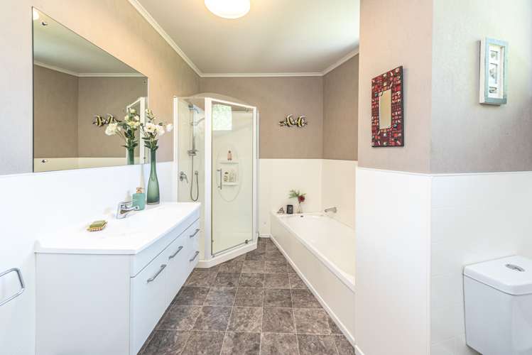 146 Great North Road Otamatea_18