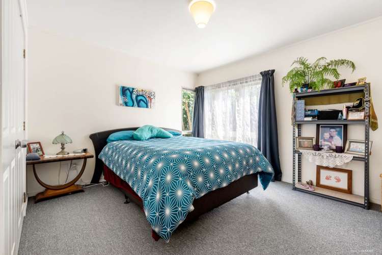 2/90 Target Road Totara Vale_6