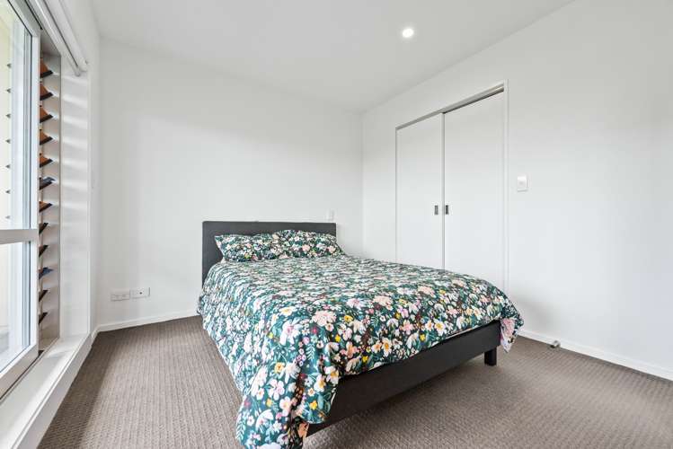 B16/71 Spencer Road Oteha_8