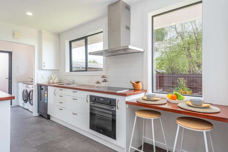 2/91 Perry Street Papanui_4