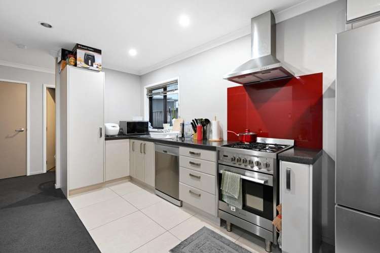 14A Castleton Way 2743_1