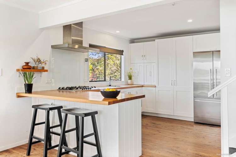 17 Young Street Mahurangi East_16