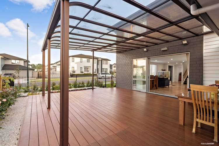 12 Horsefields Drive Flat Bush_18