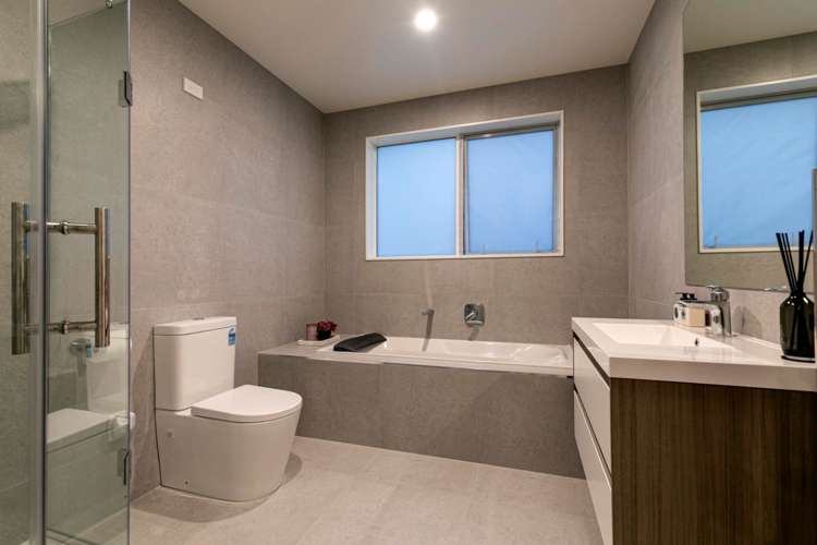 7 Kuinga Street Wainui_14