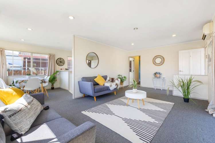 17 & 17A Heathridge Place Burswood_1