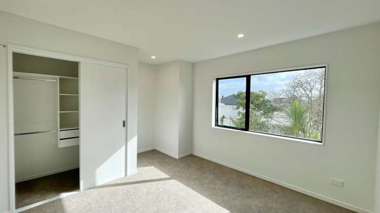 3/9 Flanshaw Road Te Atatu South_6