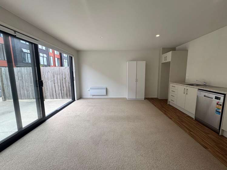 22/17 Owens Place Mount Maunganui_3
