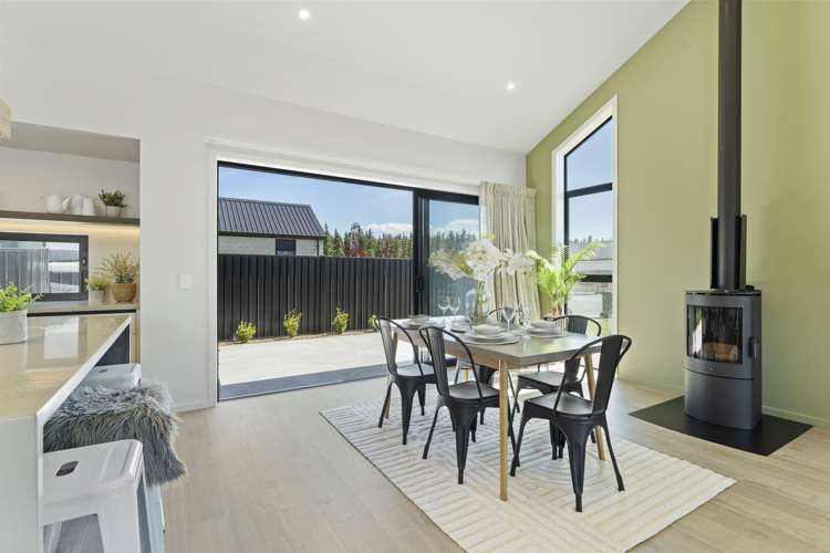 38 Henderson Drive Alexandra_11