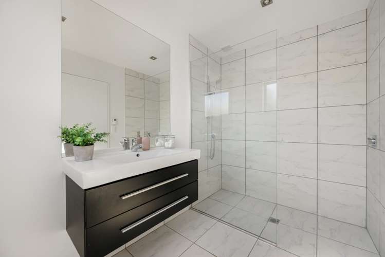 6 Missy Crescent Mount Pisa_13