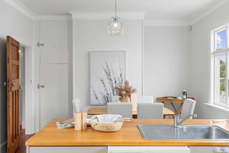 36 Kingswood Street Takaro_19