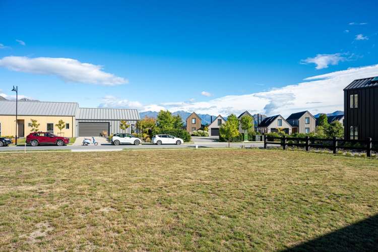 19 Deans Drive and 2 Marjon Drive Wanaka_12
