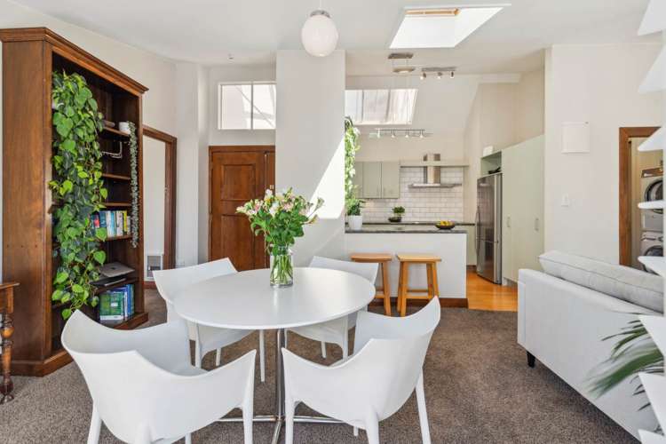 6F/5 Parliament Street City Centre_7