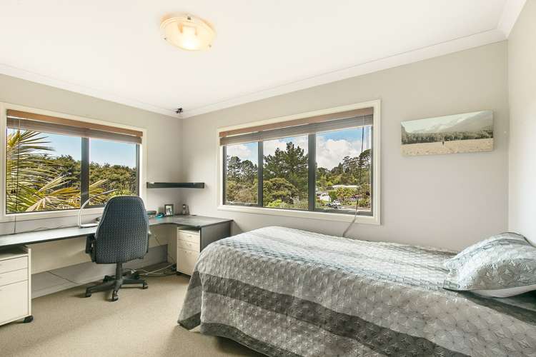 67 Staincross Street Green Bay_15