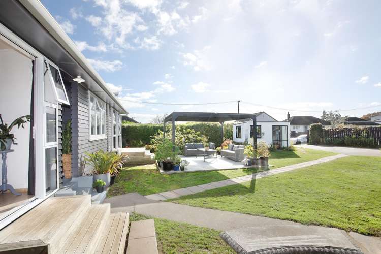 10 Kittyhawk Row Bulls_2