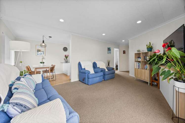 54 Meadowood Drive_4