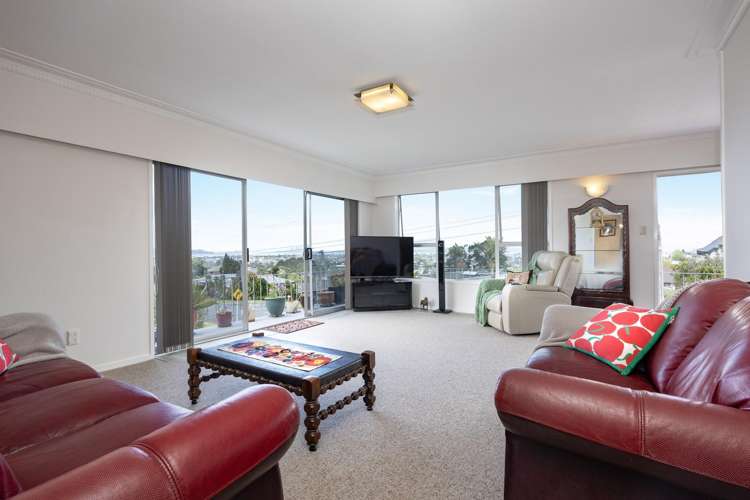 174 Royal Road Massey_3