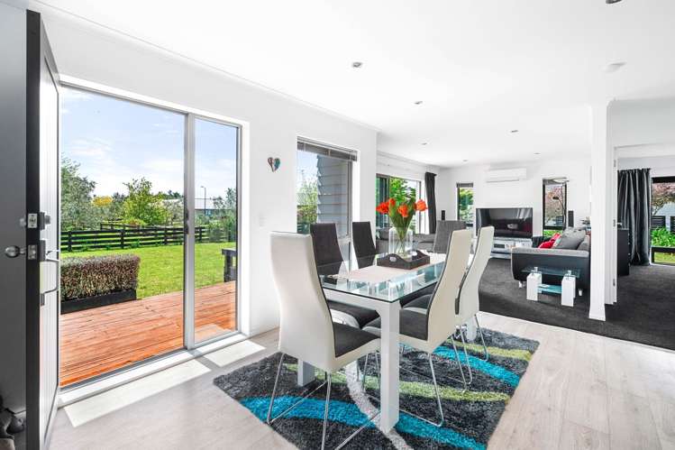 1 Maple Lane Martinborough_8