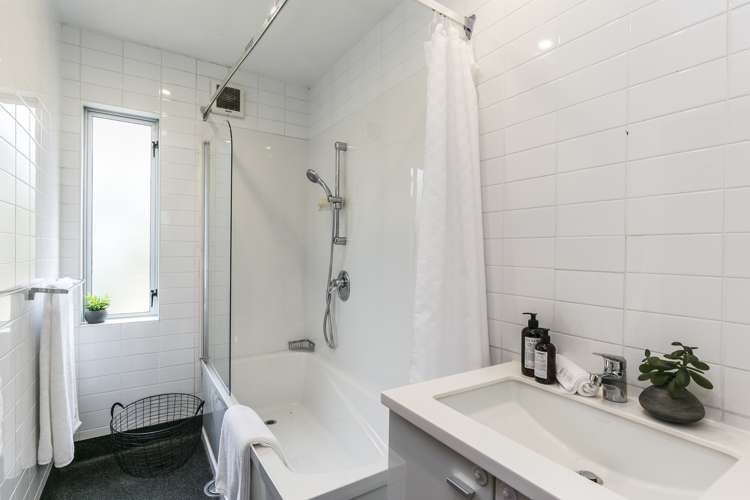 44 Stanley Street Berhampore_12