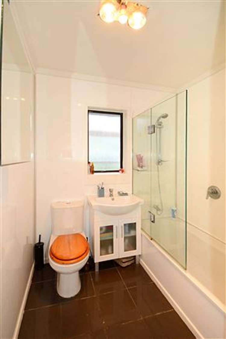 11 Waldron Crescent Green Island_14