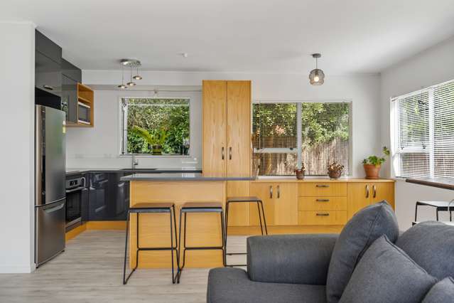 2/5 Cresta Avenue Beach Haven_2