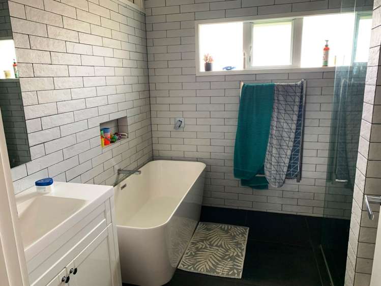 122 Awaroa Road Helensville_8