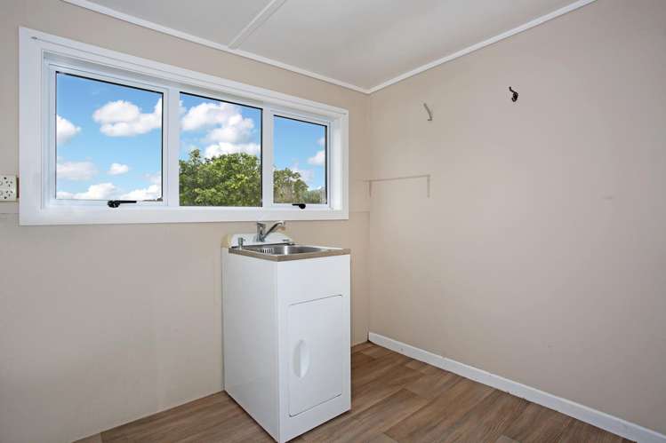 114 Frost Road Onewhero_11