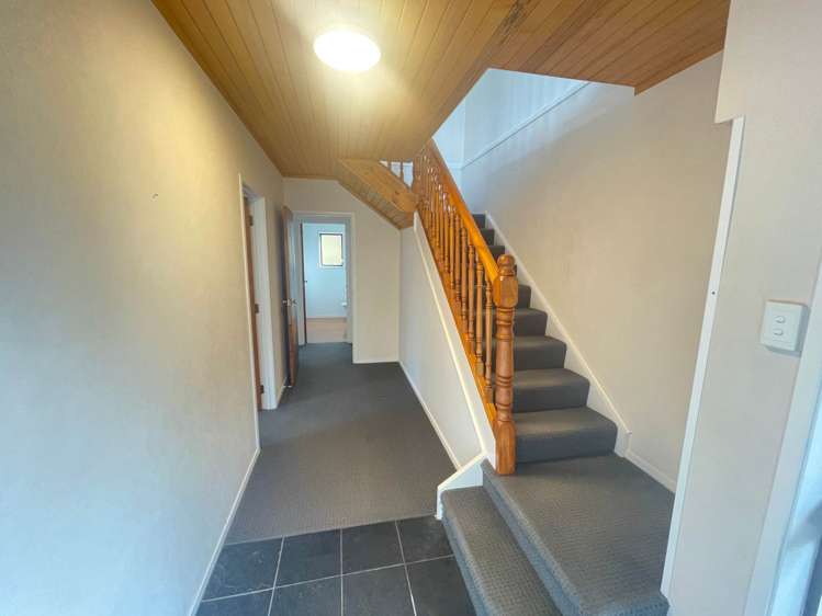 2/11 Glenfern Road Mellons Bay_14