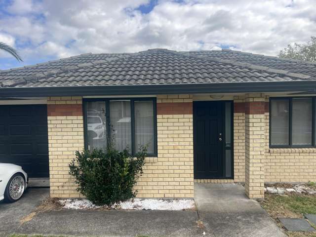 2A Teelin Place, Flat Bush