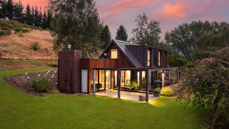 366 Malaghans Road Dalefield/Wakatipu Basin_24