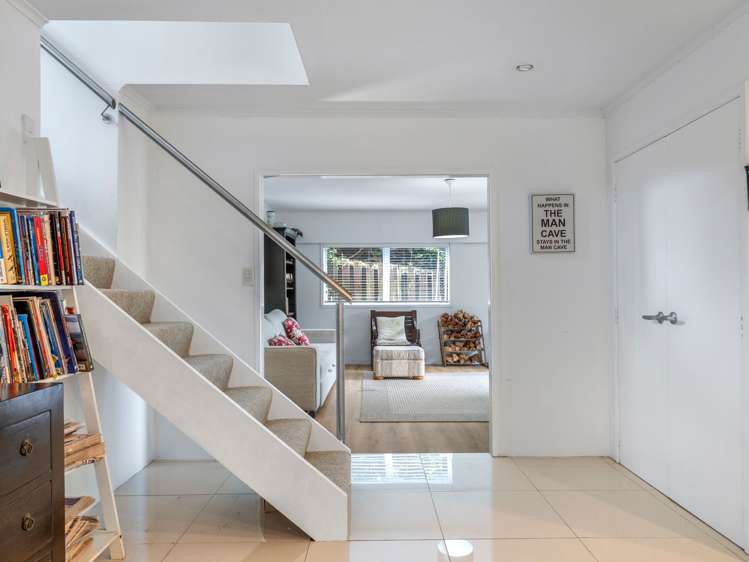 13 Hartles Place Mellons Bay_11