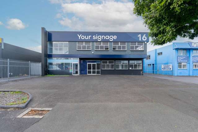 SPACIOUS OFFICE SPACE IN CENTRAL PAPAKURA
