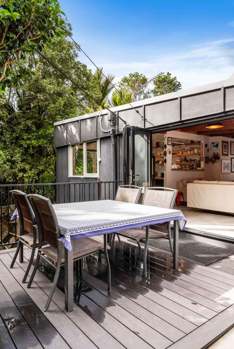 112 Woodlands Park Road Titirangi_23