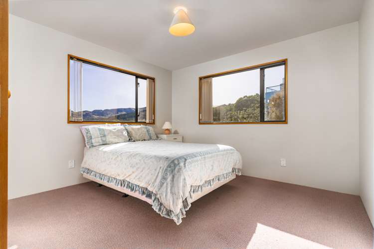 23 Ngaio Grove Robinsons Bay_18