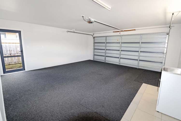 37 Fraser Colman Grove Wainuiomata_11