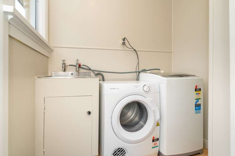 198 Highcliff Road Shiel Hill_16