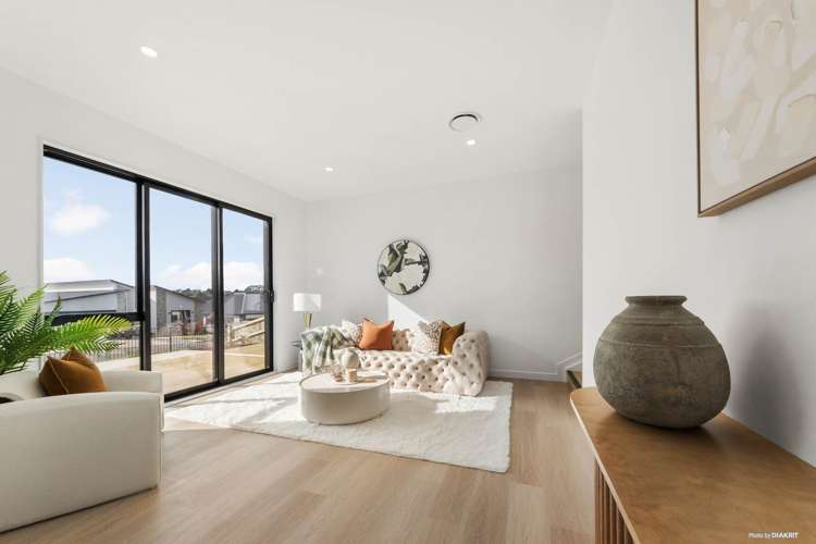 7 Kauri Gum Rise Swanson_5