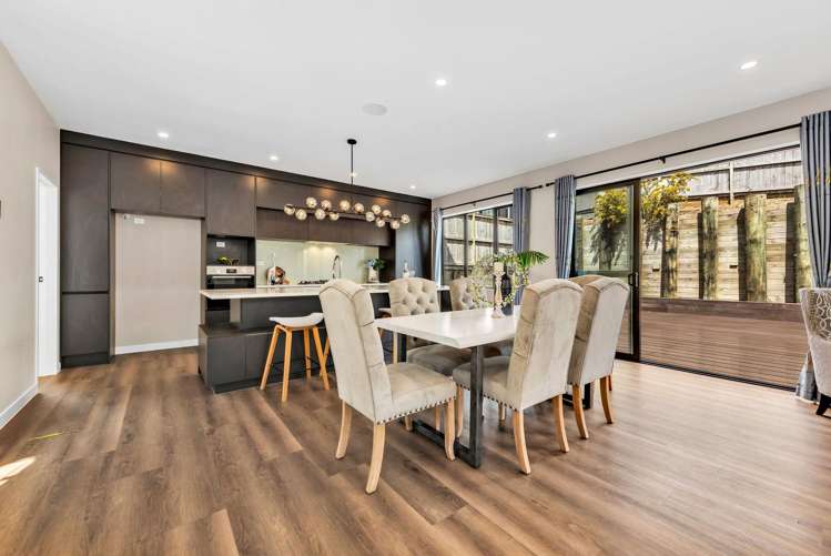 4 Alluvial Street Flat Bush_5