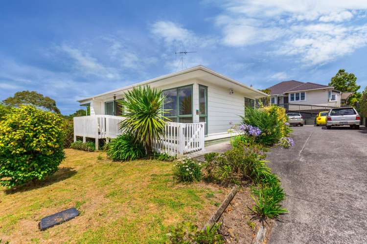 13b Glenorchy Street Glen Eden_16