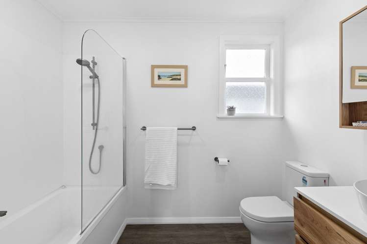 6 Benge Crescent Clouston Park_10