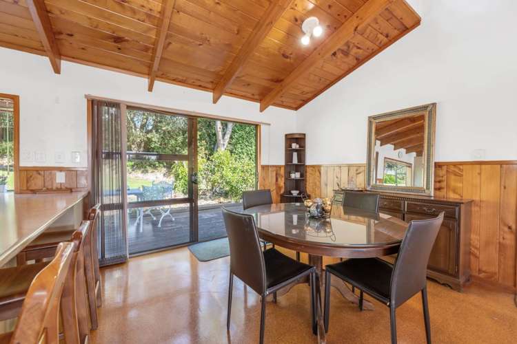 5 Lomeer Way Beachlands_9