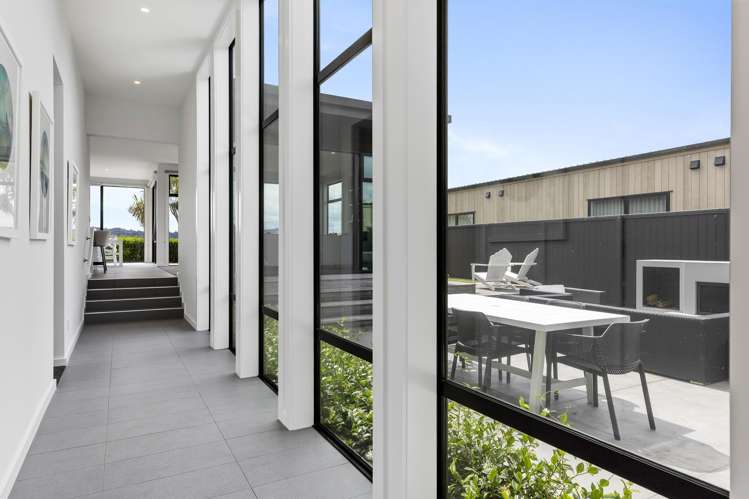 8 Kurapoto Lane Rainbow Point_13