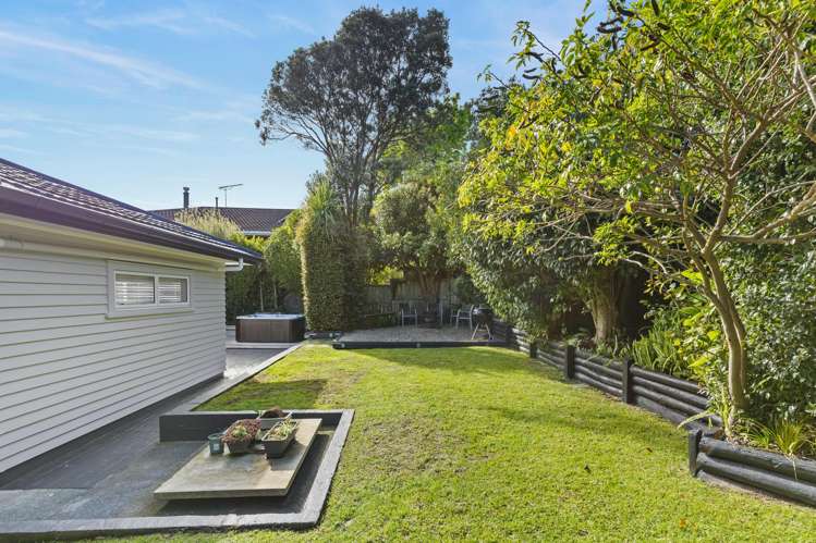 2/3 Sharon Road Waiake_19