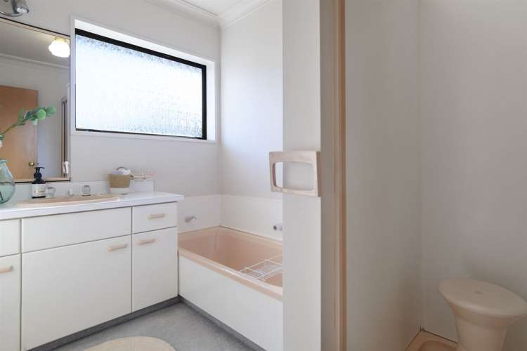 103 Levers Road Matua_14