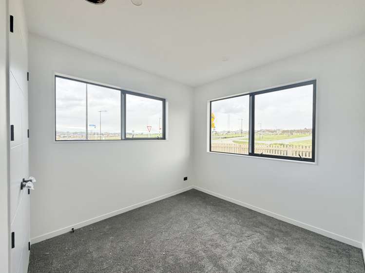 55 Parkland Loop Wainui_14